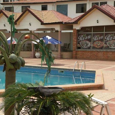 True Vine Hotel Kumasi Exterior photo