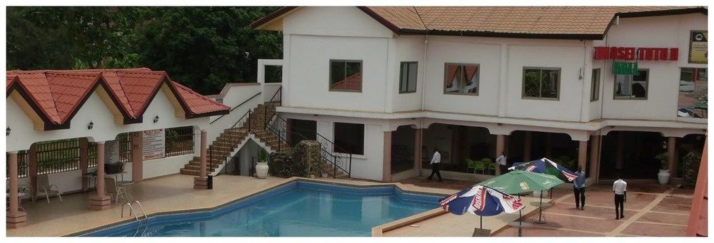 True Vine Hotel Kumasi Exterior photo